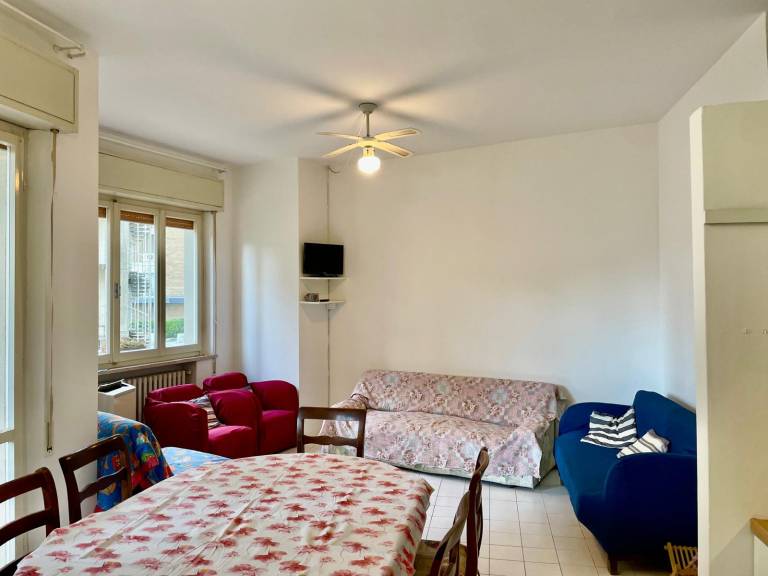 Apartment with patio — photo 3