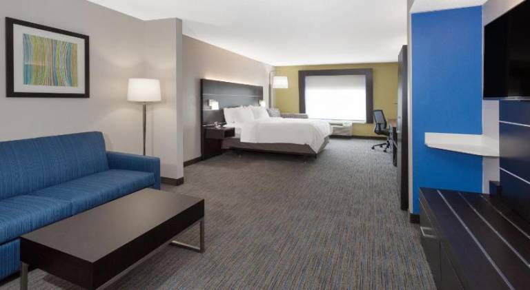Holiday Inn Express & Suites Culpeper By IHG — photo 2