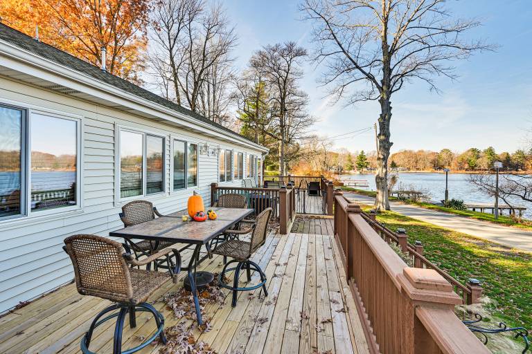 Dock & Gazebo Lakefront Duplex Near South Haven