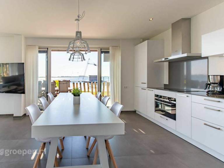 Fully equipped lovely vacation home with sauna, terrace & jacuzzi | Pet-friendly — photo 3