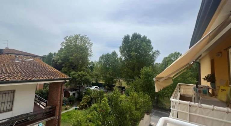 Rental apartment with 1 room for 5 persons in Viareggio
