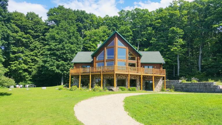 Lodge Pellston