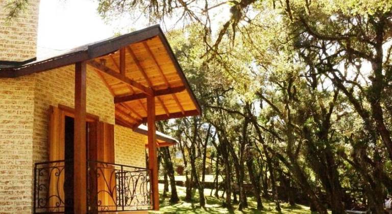 Wonderful lodge with yard, terrace & jacuzzi | Dogs allowed — photo 2