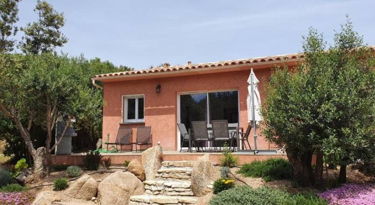 House with garden, barbecue & patio | Pets allowed in Bonifacio