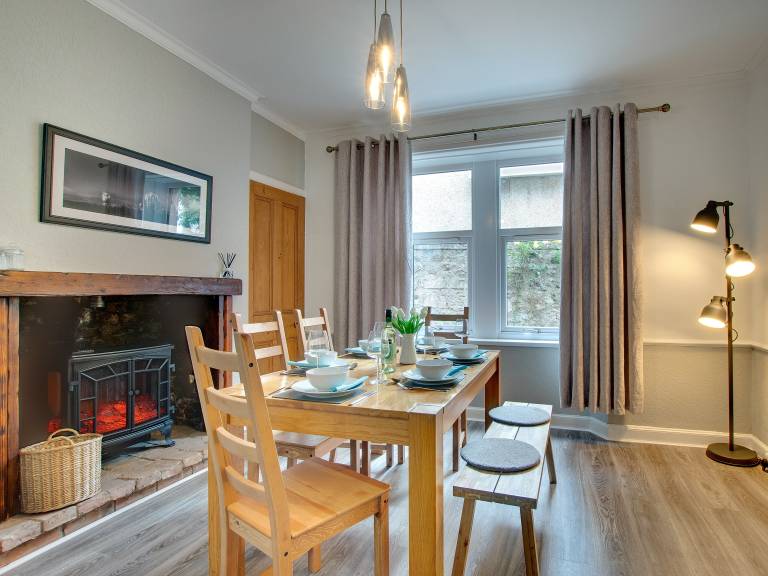 Cottage with garden & barbecue | Water view — photo 3