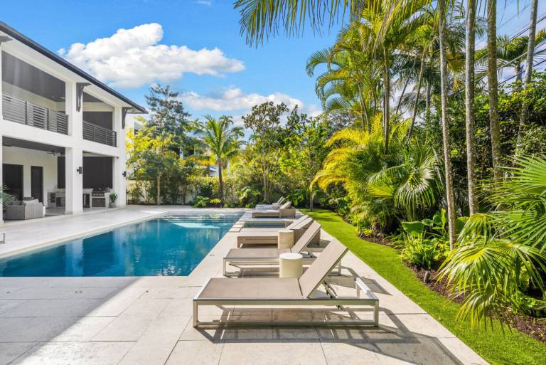Brand new Villa with Pool/Jacuzzi/GameRoom — photo 5