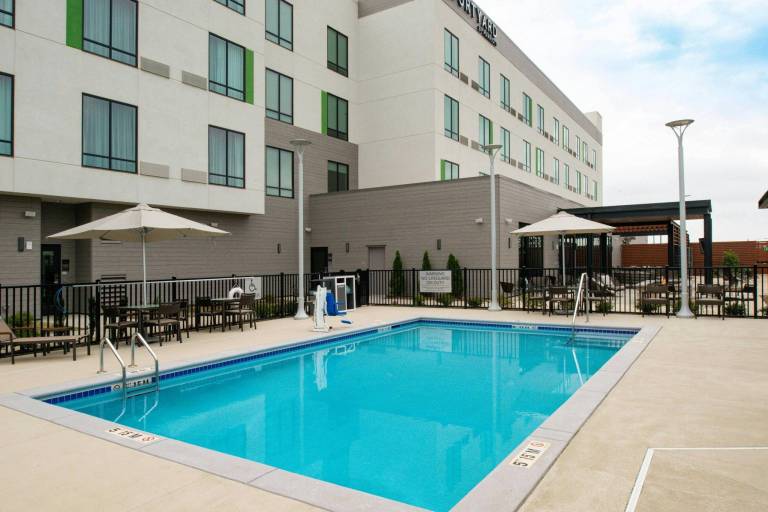 Courtyard by Marriott Charlotte Steele Creek — photo 3