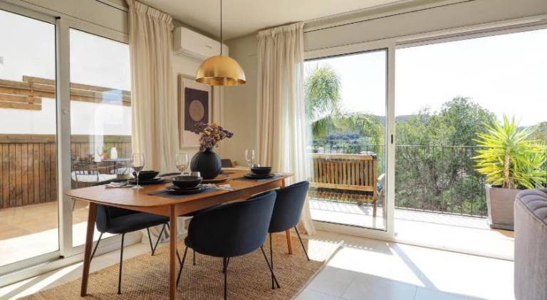 Villa with pool | Pet-friendly — photo 3