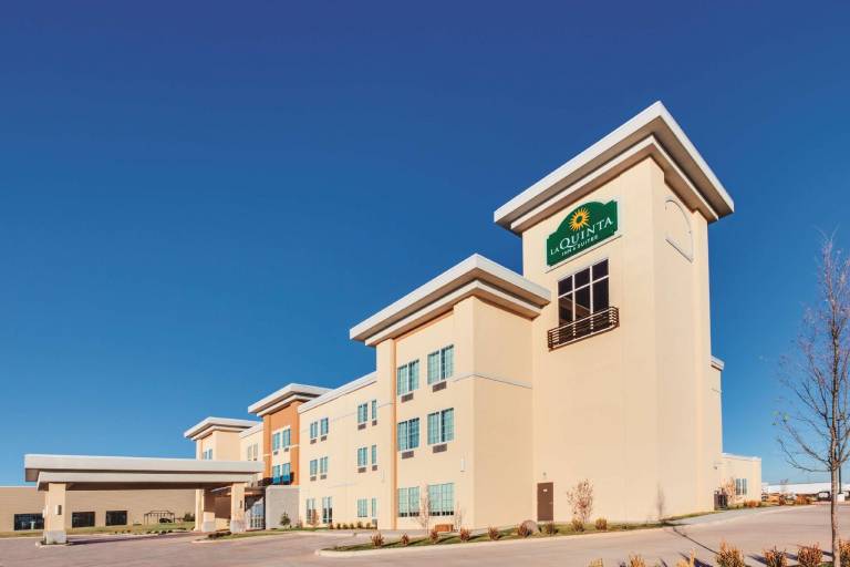 La Quinta Inn & Suites by Wyndham Weatherford OK in Weatherford, OK