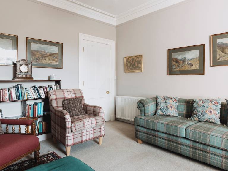 Family-oriented charming cottage with barbeque & garden | River view | Pets allowed — photo 5