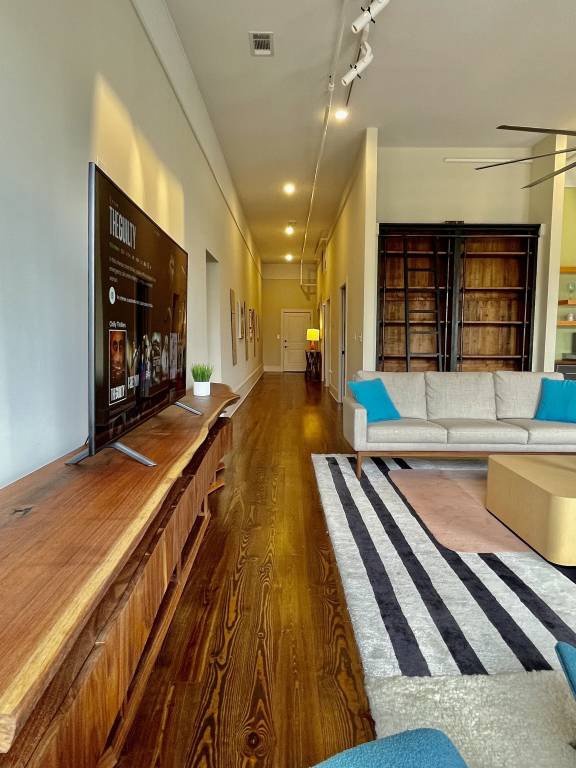 Condo Macon