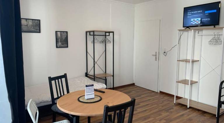 Beautiful apartment with terrace & yard | Pet-friendly — photo 4