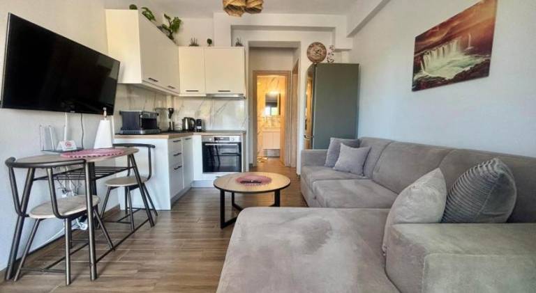 Charming holiday apartment with garden & patio | Beach nearby | Perfect for remote work | Pet-friendly — photo 2