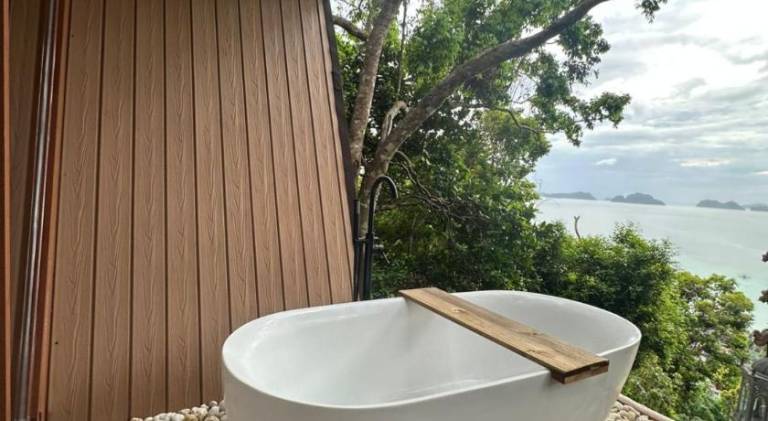 Chalet with pool | Pet-friendly — photo 4