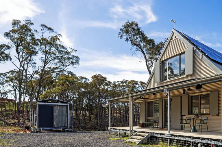 House  Sunbury