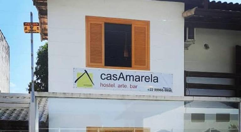 Hostel casa amarela in Rio das Ostras