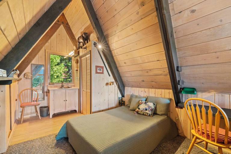 Cabin Mi-Wuk Village