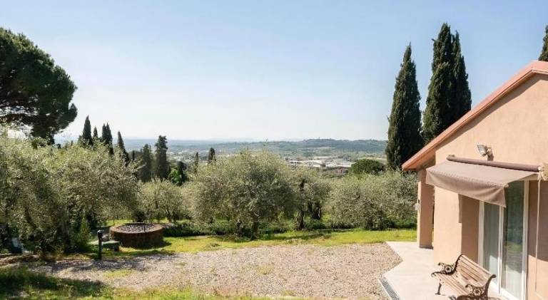 Apartment with 1 room for 4 persons in Pistoia