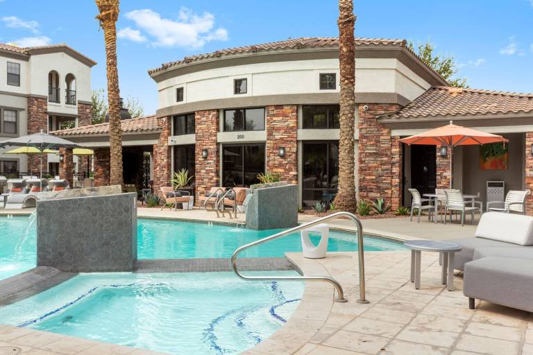 Apartment Glendale Sports and Entertainment District