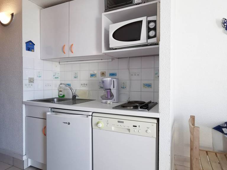 Studio with 1 room for 4 persons — photo 4