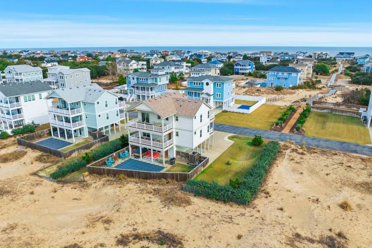 Summer Moon 1,615 ft to the beach Private Pool, Hot Tub, and Dog Friendly — photo 3