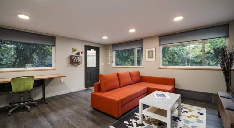 StayInMyDistrict Multnomah Village Modern Retreat in Portland, OR