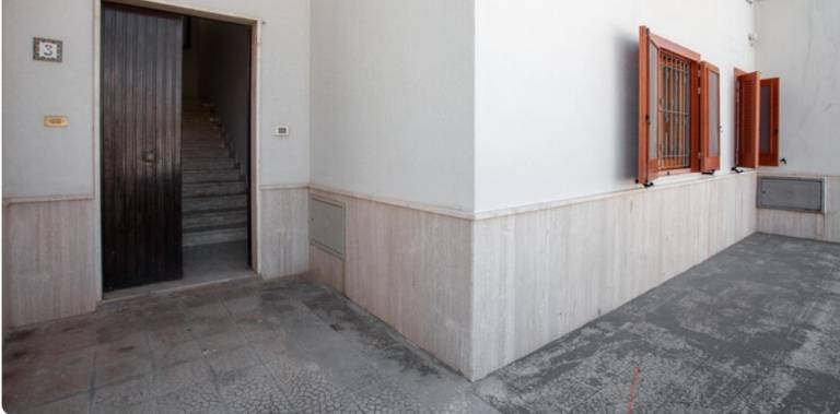 Apartment with patio | Sea view — photo 3