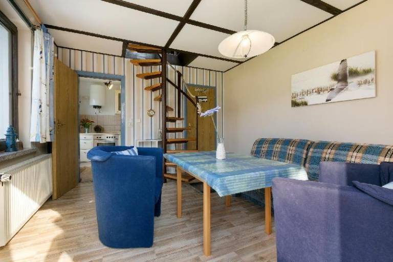 Vacation home with barbecue, terrace & garden — photo 3