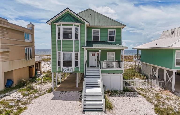 Vacation home with barbeque | Water view in Al