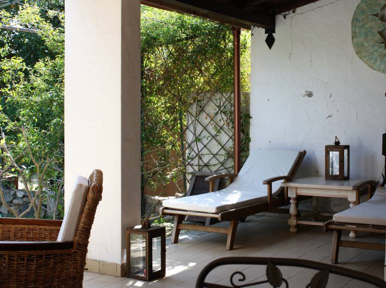 Villa with terrace, barbecue & yard | Garden view — photo 4