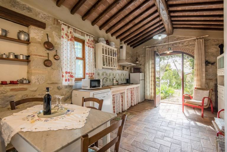 Apartment 'Appartamento Capannina' with Private Garden, Wi-Fi and Air Conditioning — photo 3