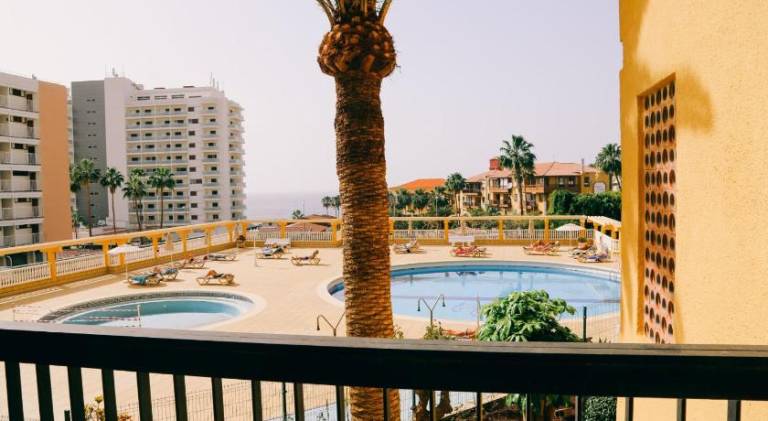 Beautiful holiday apartment with pool | Close to the beach | Pets are welcome — photo 2