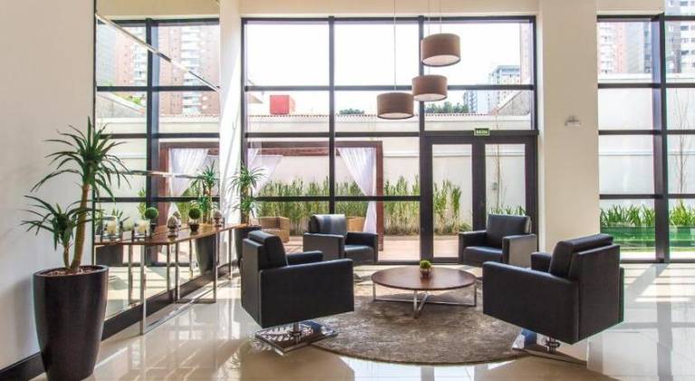 609-Apartamento Encantador, com 1 vaga de GARAGEM, Todo Mobiliado e Decorado, Edificio com Academia, — photo 4