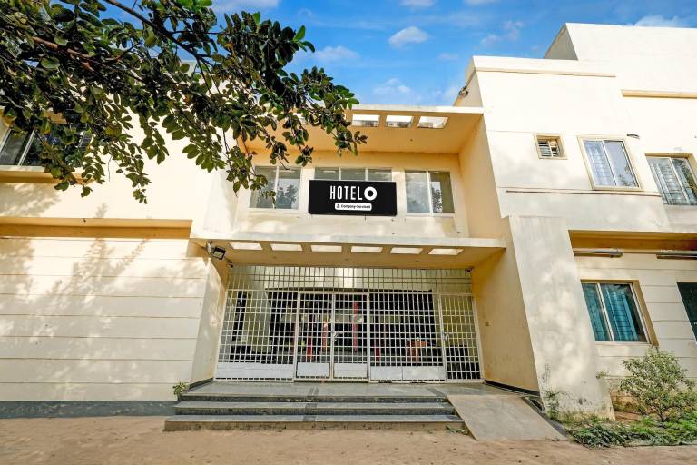 Super Townhouse City Center Ernakulam