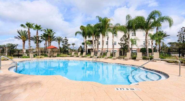 Villa with patio | Perfect for remote work — photo 4