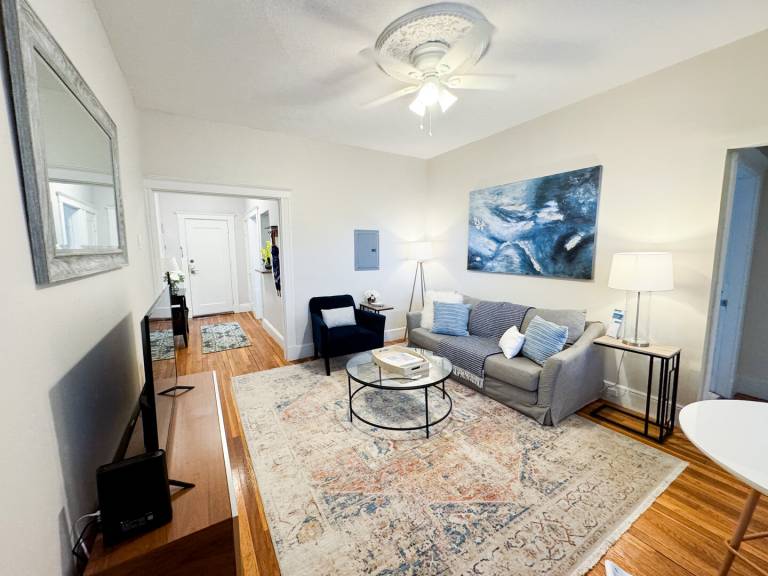 Family-friendly charming rental apartment | Pets are welcome in Boston, MA