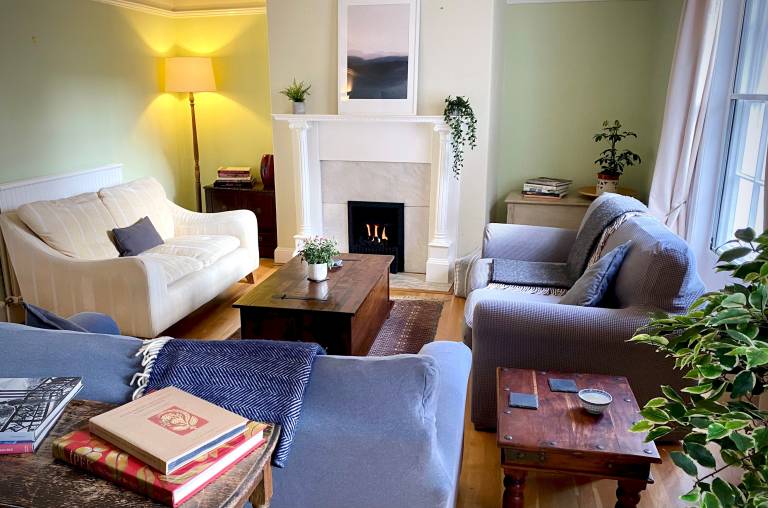 Fully equipped vacation home with fast internet & yard | Pet-friendly — photo 3
