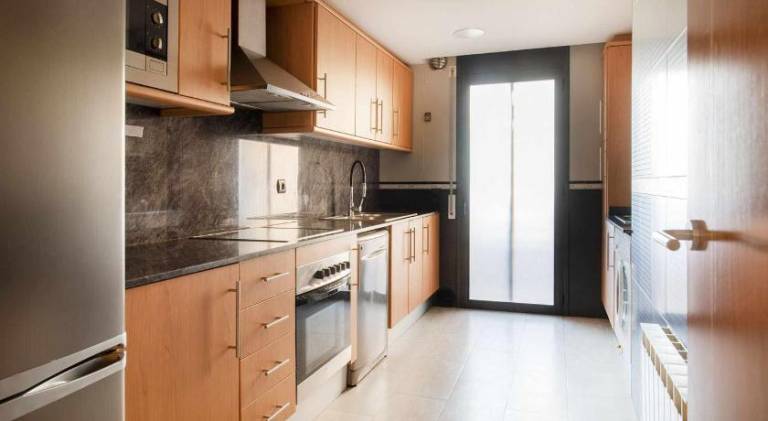 Fully equipped apartment with patio | Dogs allowed — photo 3