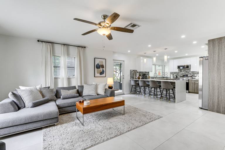 Sarasota Home w/ Private Pool  10 Mi to Beach! — photo 3