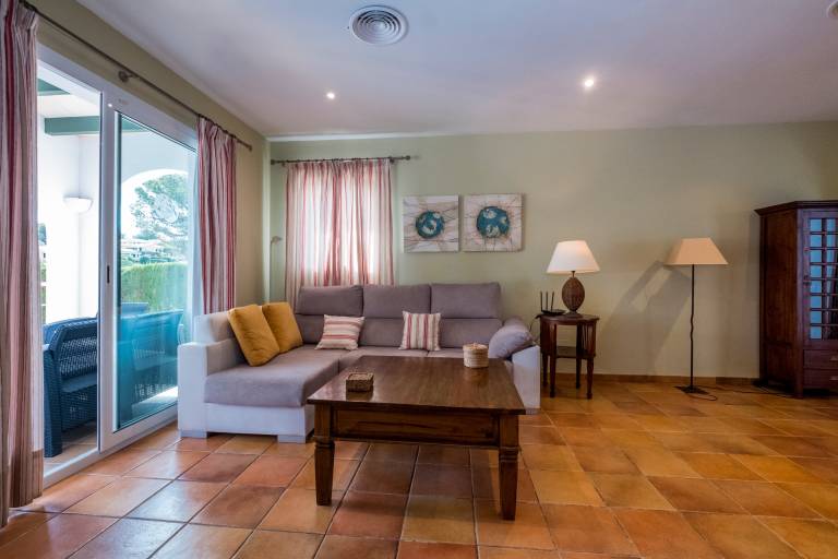 Holiday Home "Villa Finesse" with Private Pool and Garden — photo 4