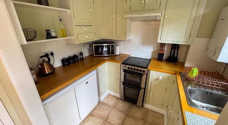 Villa with 2 rooms for 4 persons — photo 4