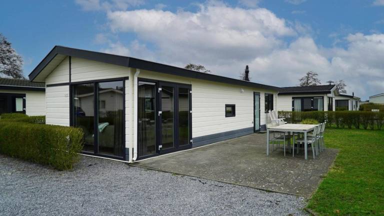 Ferienhaus mit Garten, Pool und Terrasse | Haustierfreundlich
