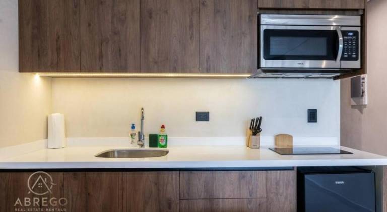 Serviced apartment with garden, terrace & pool — photo 5