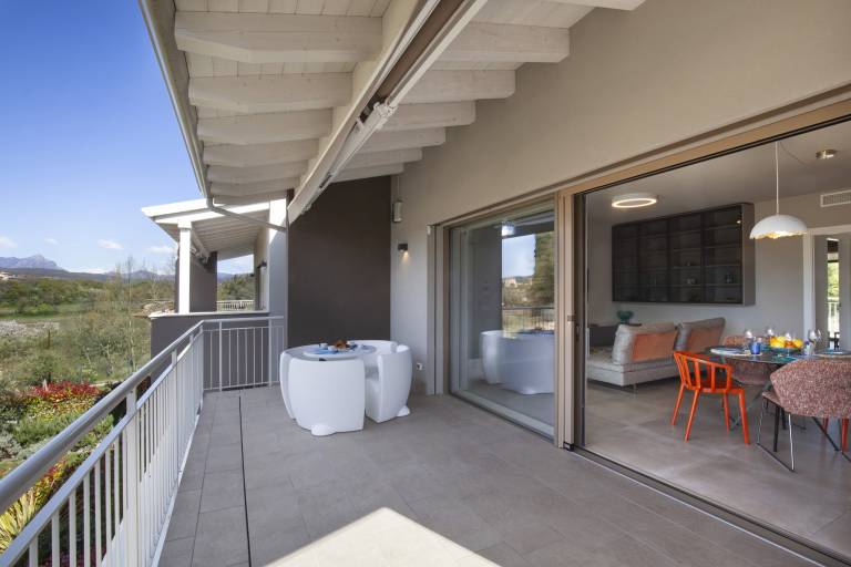 Rental apartment with pool & patio — photo 2