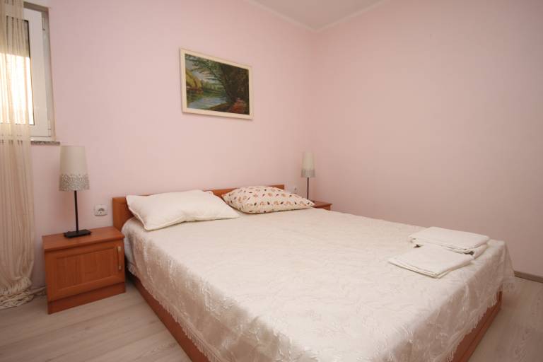 Two bedroom apartment with terrace and sea view Zubovići (Pag) (A-6394-a) — photo 4