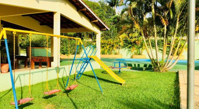 Villa with pool — photo 3