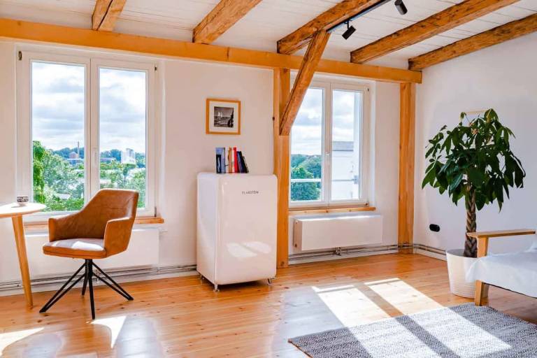 Family-friendly beautiful rental apartment with yard | Pet-friendly — photo 2