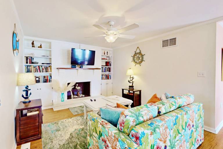 Lorraine's Beach Cottage — photo 3