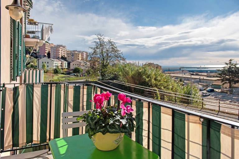 Mela Garden House Genova – Bright Apartment with Sea View and Free Parking — photo 4