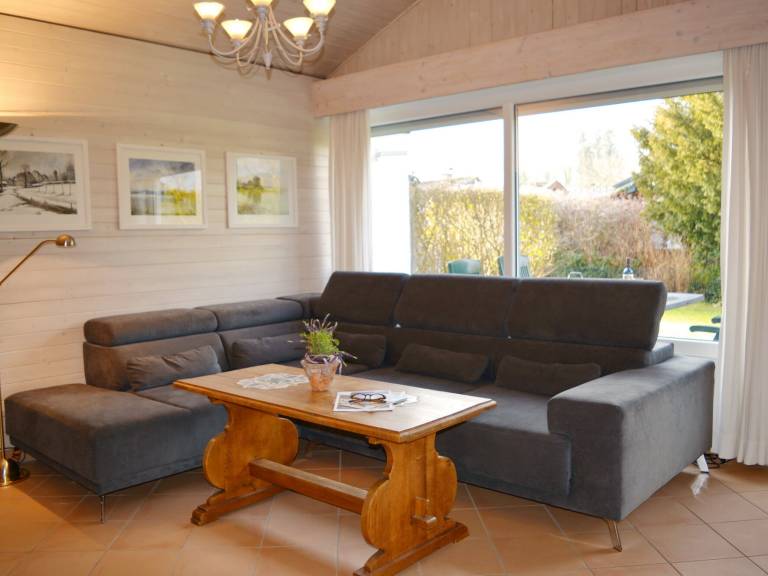Charming vacation home | Pets allowed — photo 3